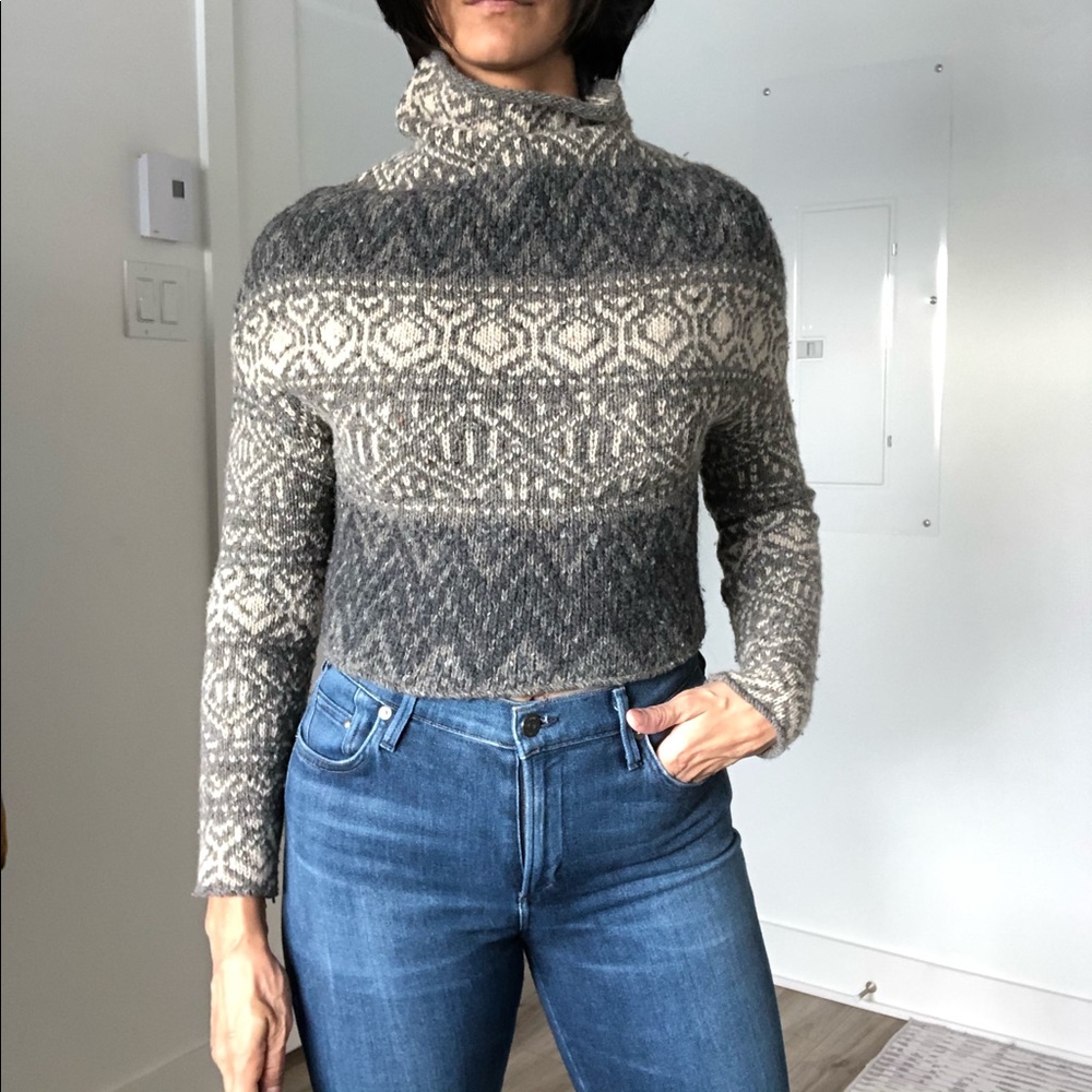 Vince wool, cropped, fair isle print, turtle neck sweater, size small